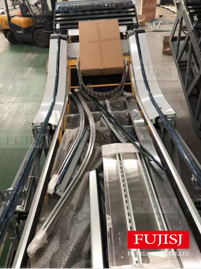 FUJISJ escalators